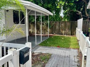 2419 Lincoln St #23B, Hollywood, FL 33020