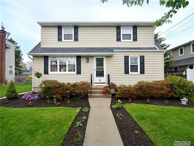 1st image of 15 Suggs Ln
