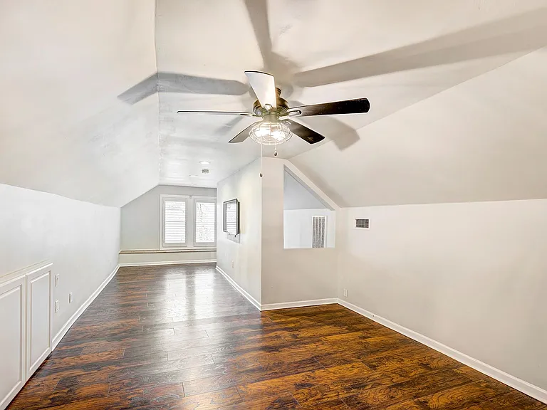 818 Wilkes St — Photo 15