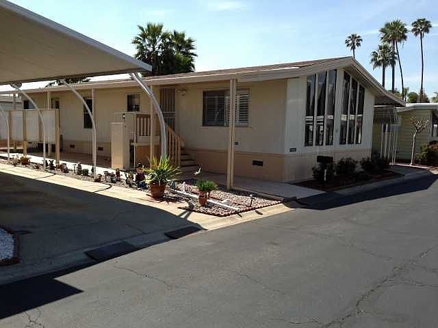 1st image of 2300 E Valley Pkwy Space 18