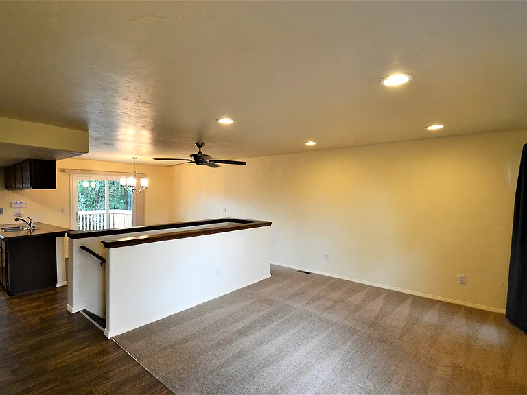 1288 Suncrest Way — Photo 5