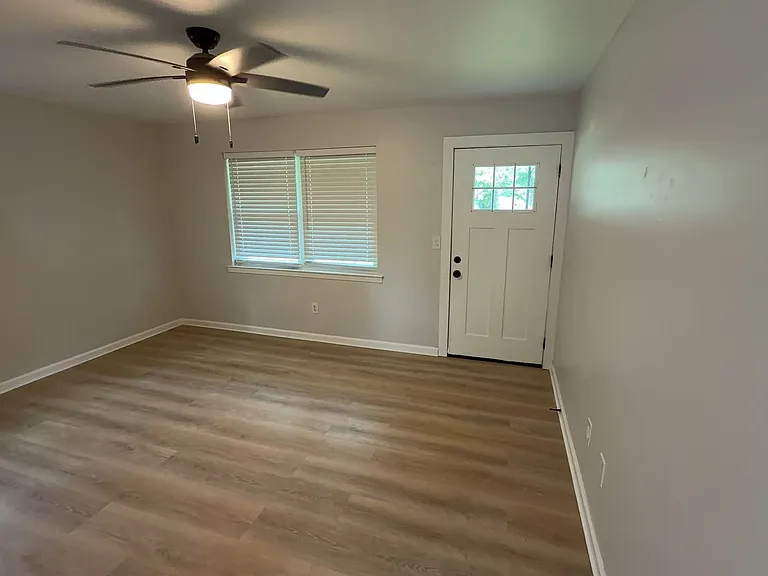 39 Edgeview Heights Rd — Photo 3