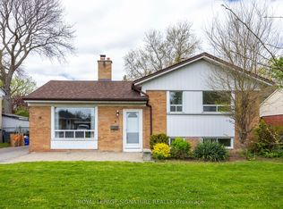 6 Zambri Walk, Toronto, ON M1P 1H8