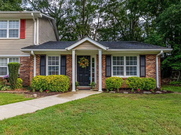 216 Emerald Park Ct, Simpsonville, SC 29681