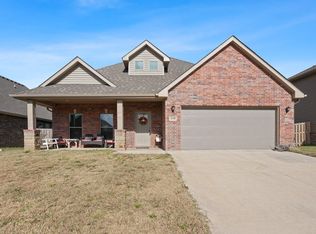 2120 Periwinkle Pl, Centerton, AR 72719