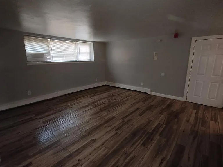 467 Allen St #101 — Photo 12
