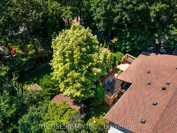 3rd image of 147 Church St