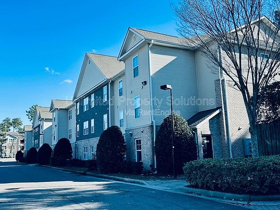 2nd image of 370 S Kerr Ave Unit 101
