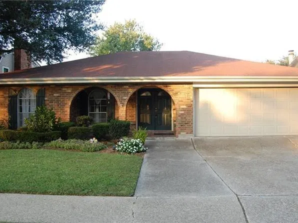 932 Champagne Dr, Kenner, LA 70065