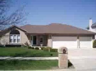 7836 W 157th St, Orland Park, IL 60462