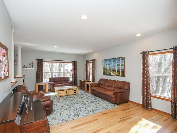 2nd image of 180 Warner Ave N