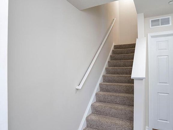 5th image of 114 Veery Way