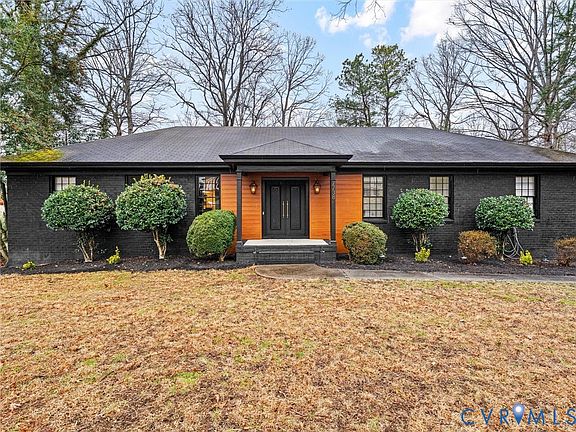 3rd image of 7738 Lakeforest Dr