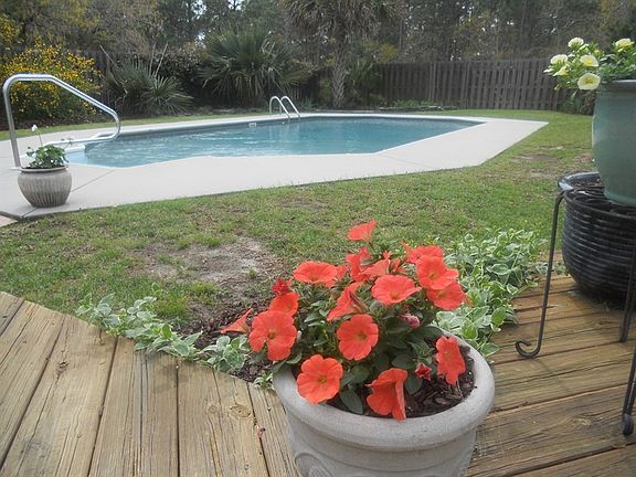 2nd image of 1013 Balfoure Dr