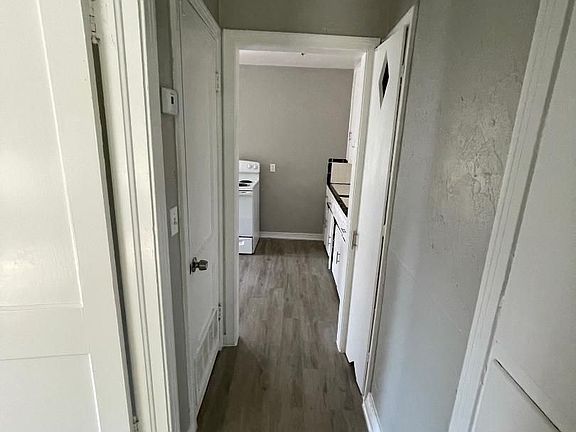 5th image of 1018 Arkansas St