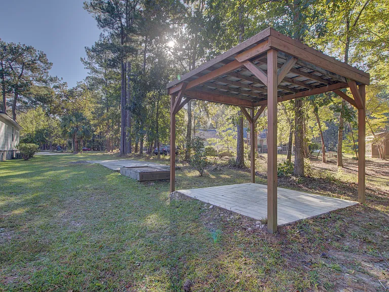 130 Elker Dr — Photo 13