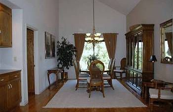 5th image of 704 Blue Spruce Dr
