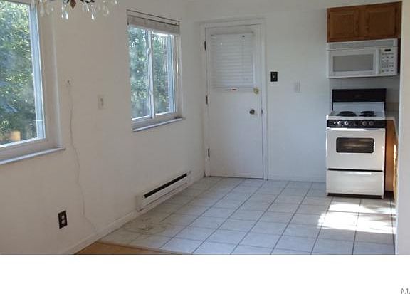 3rd image of 9920 S Bunker Hill Dr #C