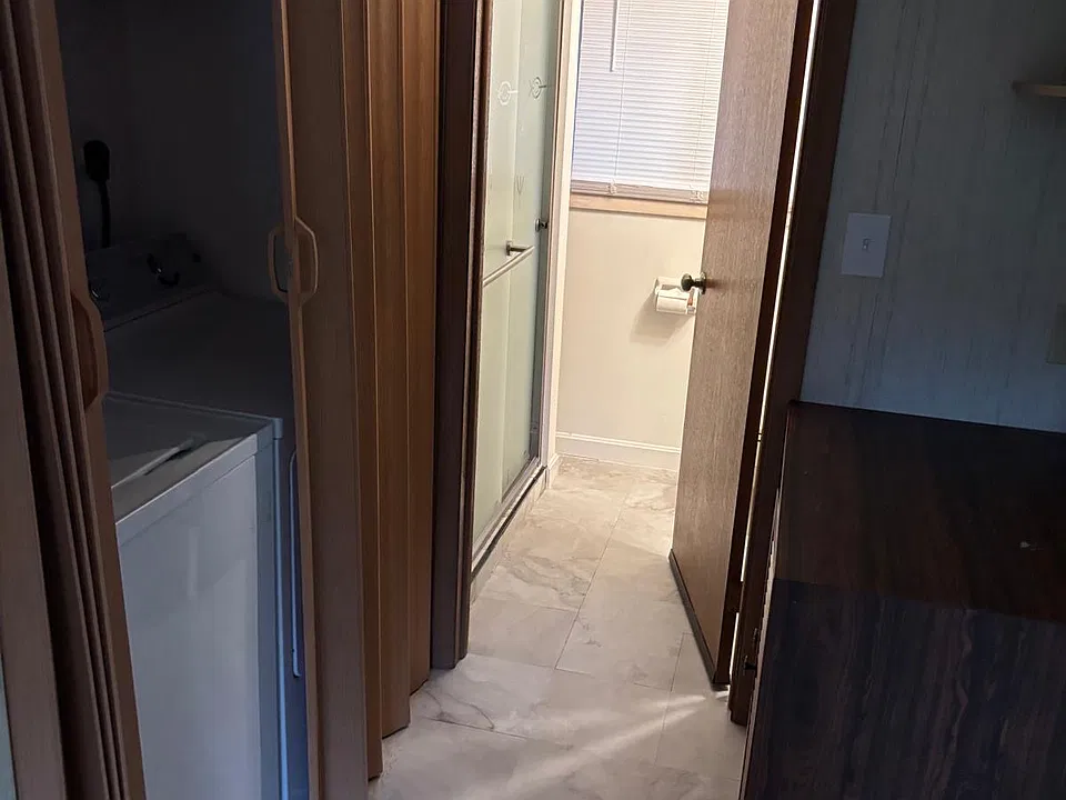 14 Karen Rd
