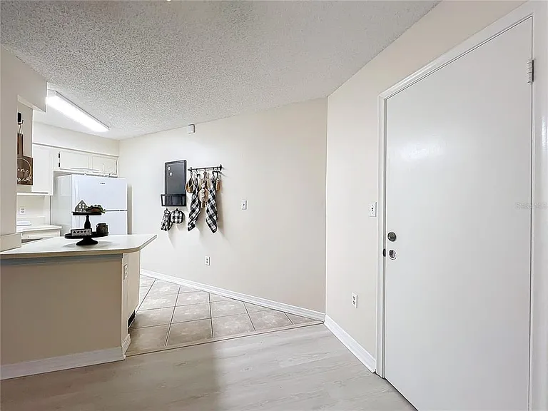 Southpointe Dr — Photo 5
