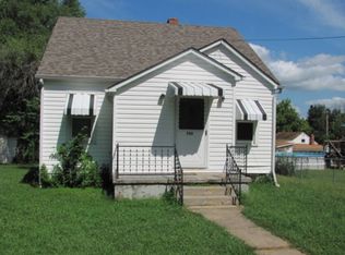 705 N 1st St, Steelville, MO 65565