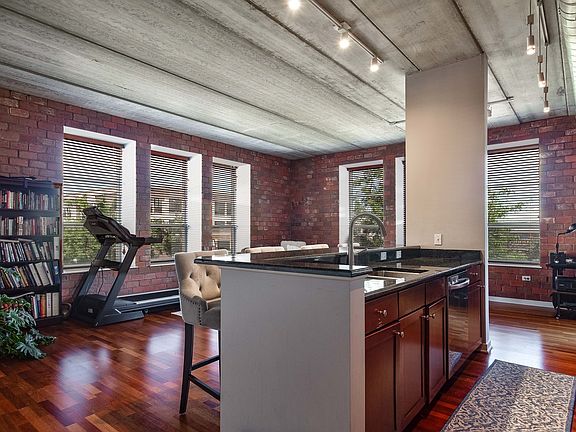2nd image of 647 Metropolitan Way Unit 214