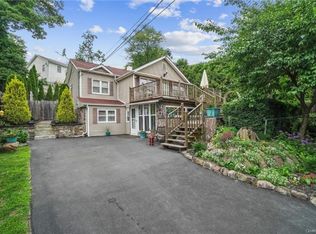 13 Lakeview Dr, Monroe, NY 10950