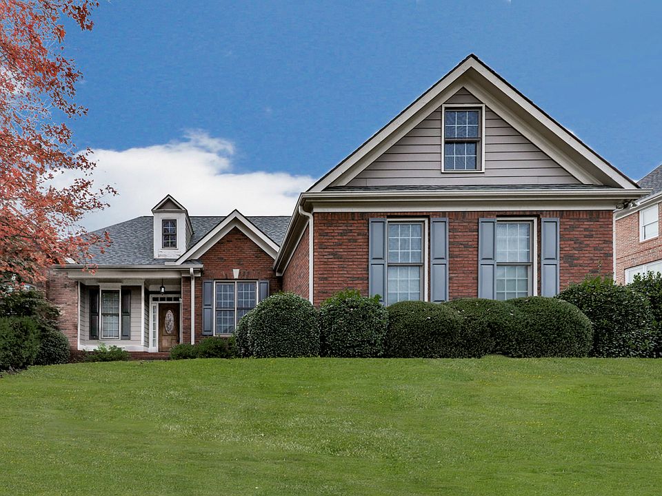 1st image of 1027 Meadow Brook Dr