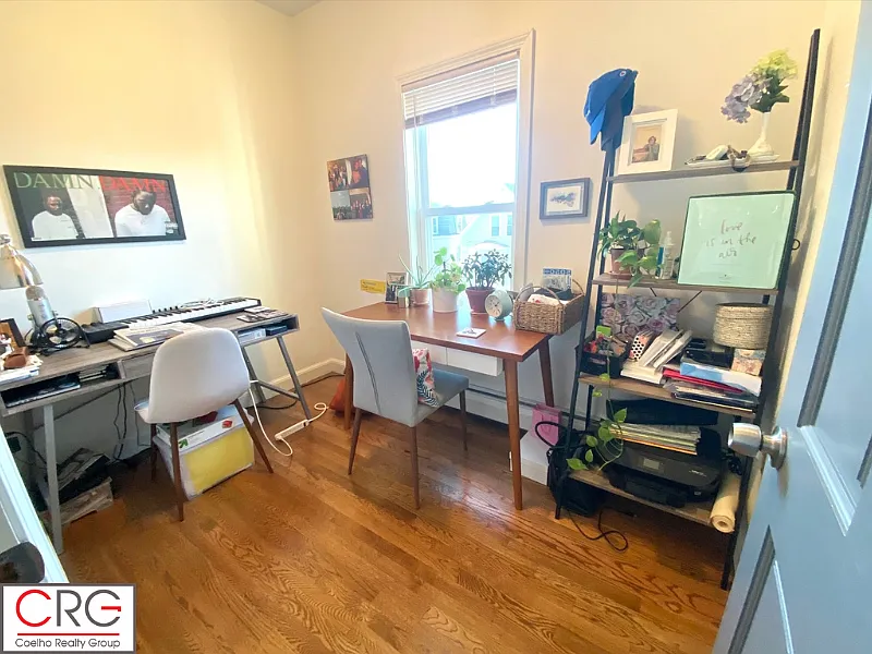 2 bed, 1100 sqft, $3,350 — Photo 3