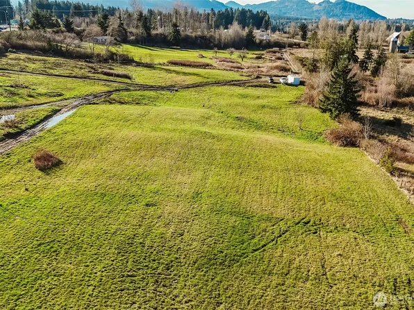 208 Laird Road, Port Angeles, WA 98363