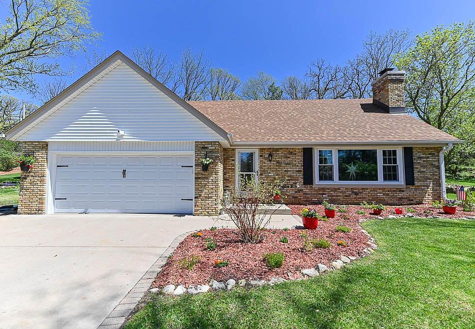 1st image of 627 Rivermoor CIRCLE