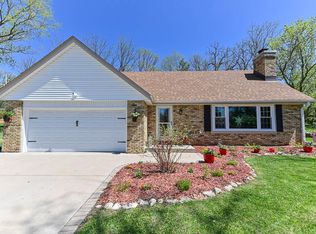 627 Rivermoor Cir, Waterford, WI 53185
