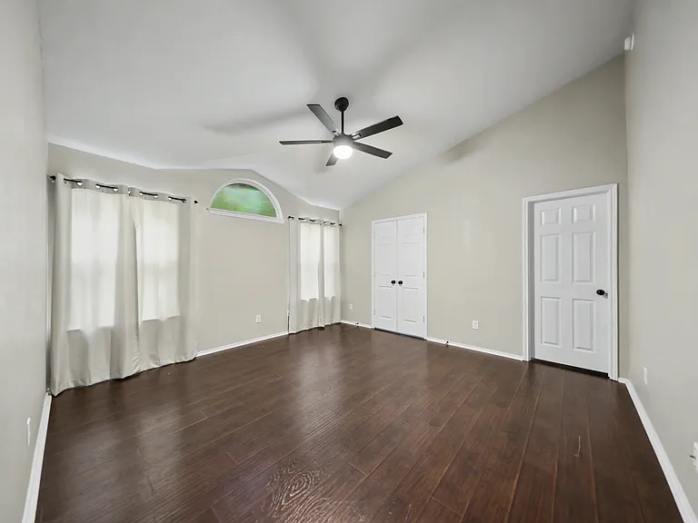 4502 Golden Gate Dr — Photo 13