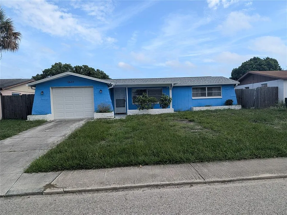 5637 Chipper Dr