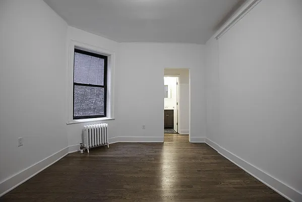 Rented by OGI Management | media 17