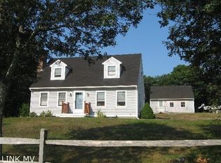 29 Willow Tree Holw, West Tisbury, MA 02575