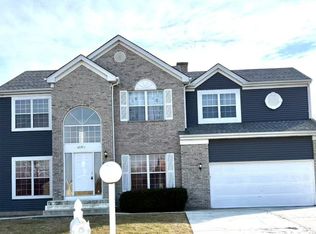 4591 Hatch Ln, Lisle, IL 60532