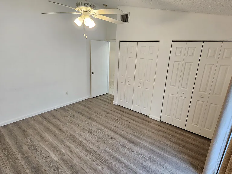 500 NE 3rd St #109 — Photo 17