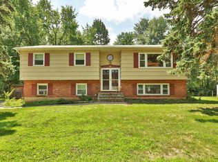 19 Bluebird Dr, Congers, NY