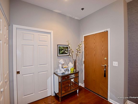 4th image of 179 Hunt Club Dr #179