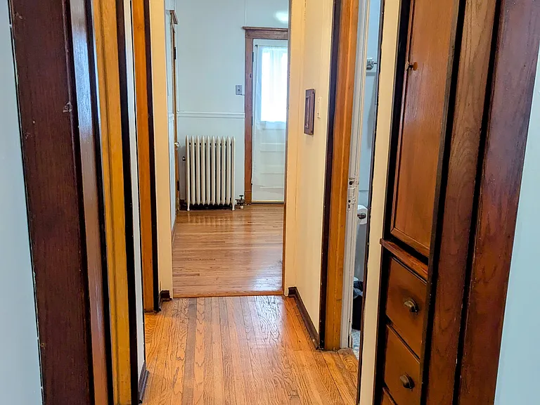 3619 N Claremont Ave #1 — Photo 6