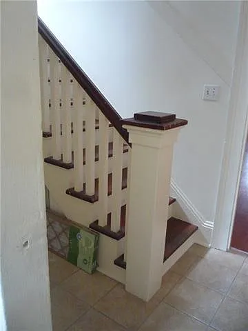 7733 Hampson St — Photo 15