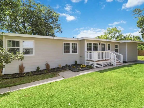 225 Arvin Dr, Terrell Hills, TX 78209