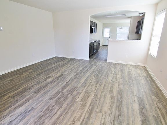 2nd image of 4024 Winter Springs Dr