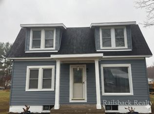 1408 E Pine Hill Ave, White Cloud, MI