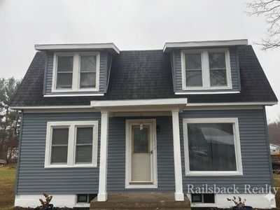 1408 E Pine Hill Ave, White Cloud, MI, 49349