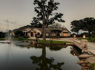 8 Woodland Dr, Mansfield, TX 76063