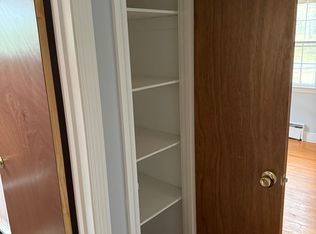 10 Carpenter Rd APT 2W, Bolton, CT 06043