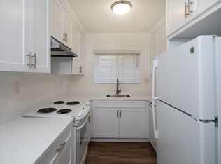 Open House: 12/6 4-5pm ~ Top Floor 1br In Normal Heights With Parking, San Diego, CA 92116