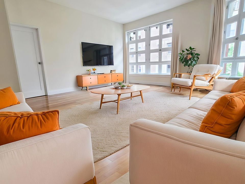 1st image of 350 W 85th St #56